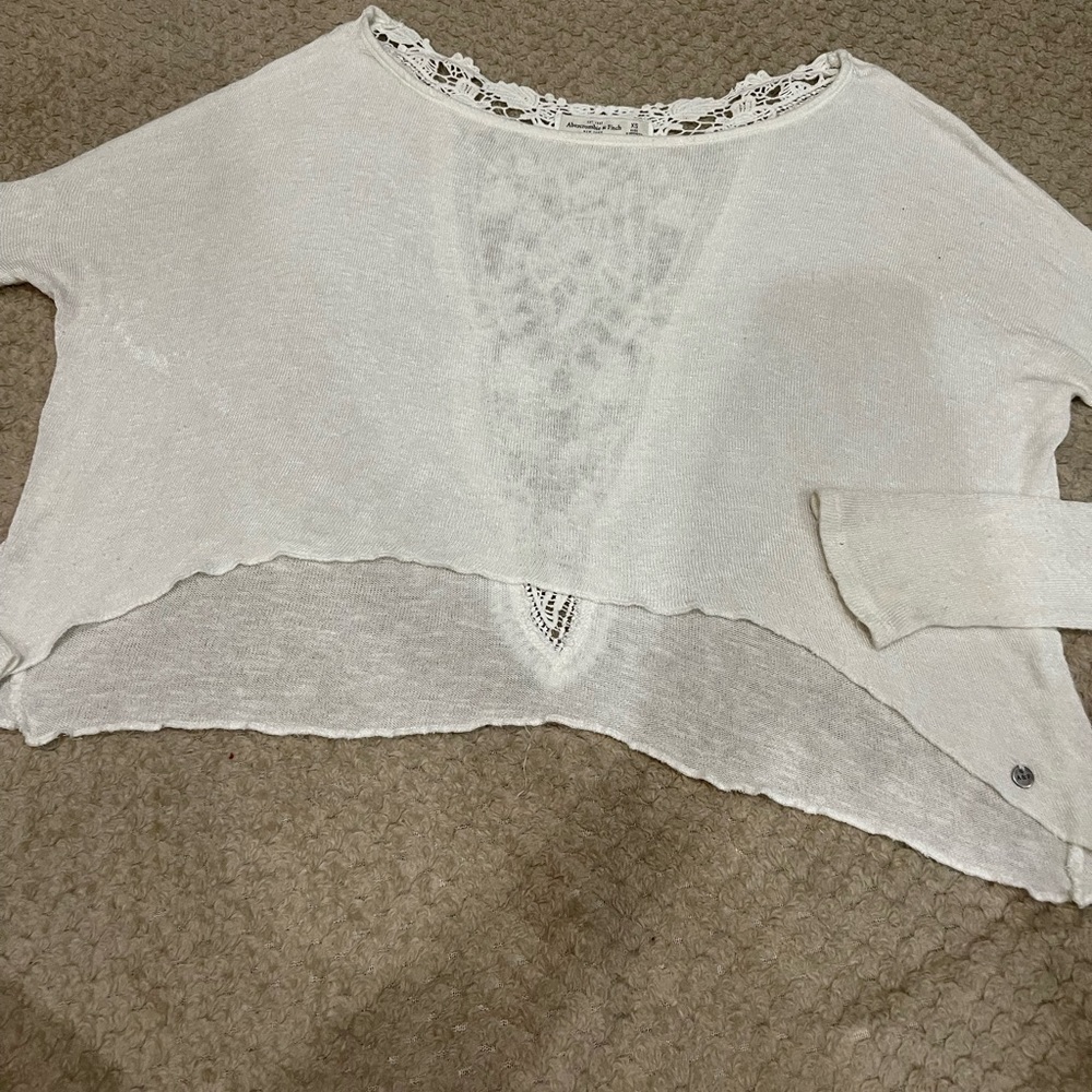 GORGEOUS ABERCROMBIE TOP 🐚🤍🌸
